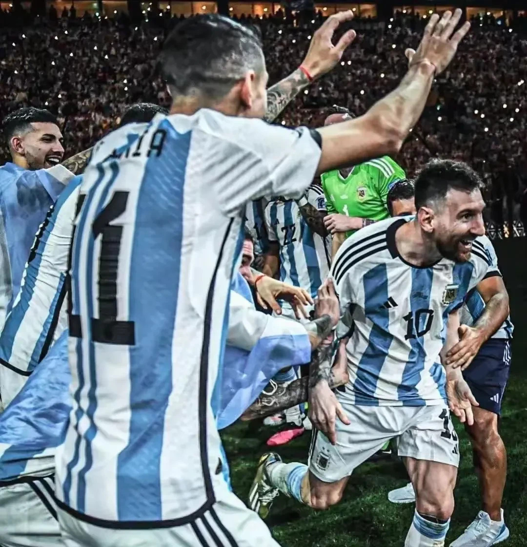 随机穆古鲁扎巅峰对决，梅西与30激战尤文图斯分钟，大胜胜负难料！